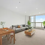 Bright, Modern & Convenient